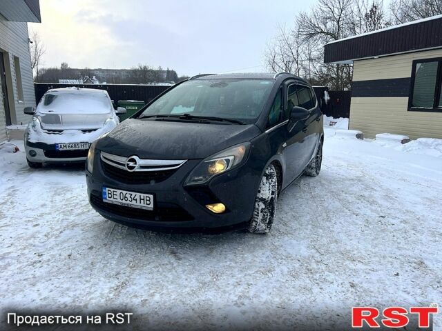 Серый Опель Зафира, объемом двигателя 1.6 л и пробегом 240 тыс. км за 9850 $, фото 1 на Automoto.ua