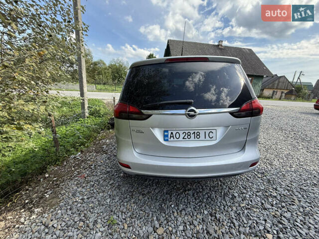 Серый Опель Зафира, объемом двигателя 1.96 л и пробегом 250 тыс. км за 5500 $, фото 1 на Automoto.ua
