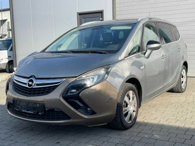 Серый Опель Зафира, объемом двигателя 0 л и пробегом 222 тыс. км за 5900 $, фото 1 на Automoto.ua