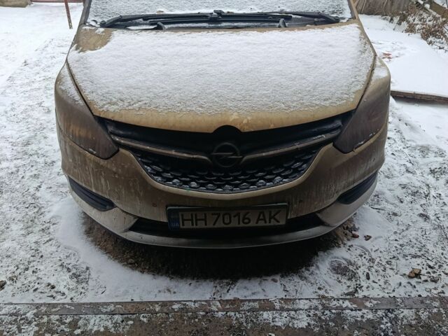 Серый Опель Зафира, объемом двигателя 1.6 л и пробегом 130 тыс. км за 5569 $, фото 1 на Automoto.ua