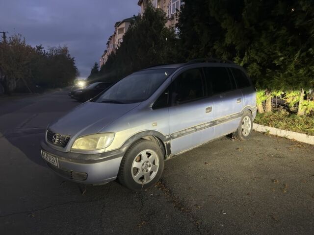 Серый Опель Зафира, объемом двигателя 1.6 л и пробегом 300 тыс. км за 1850 $, фото 1 на Automoto.ua