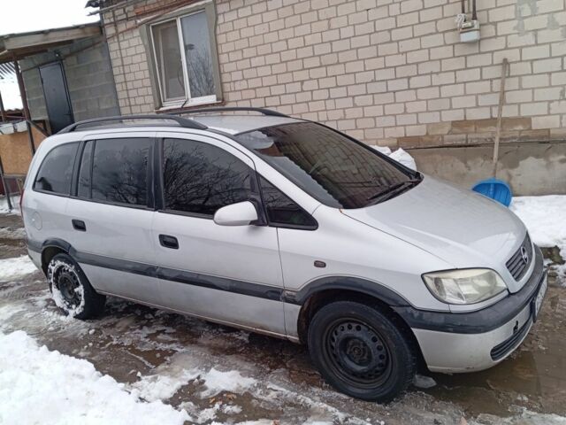 Серый Опель Зафира, объемом двигателя 0 л и пробегом 146 тыс. км за 3700 $, фото 1 на Automoto.ua