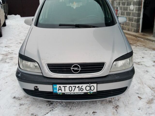 Сірий Опель Зафіра, об'ємом двигуна 2 л та пробігом 300 тис. км за 2199 $, фото 1 на Automoto.ua