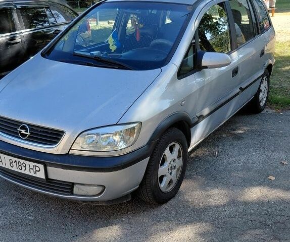 Серый Опель Зафира, объемом двигателя 2 л и пробегом 3 тыс. км за 4500 $, фото 1 на Automoto.ua