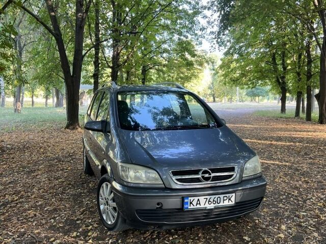 Сірий Опель Зафіра, об'ємом двигуна 1.8 л та пробігом 350 тис. км за 4500 $, фото 1 на Automoto.ua
