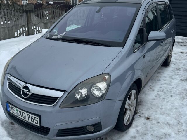 Серый Опель Зафира, объемом двигателя 1.9 л и пробегом 3 тыс. км за 2850 $, фото 1 на Automoto.ua