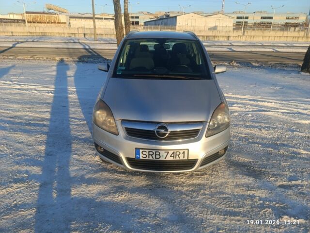 Сірий Опель Зафіра, об'ємом двигуна 1.9 л та пробігом 305 тис. км за 3400 $, фото 1 на Automoto.ua