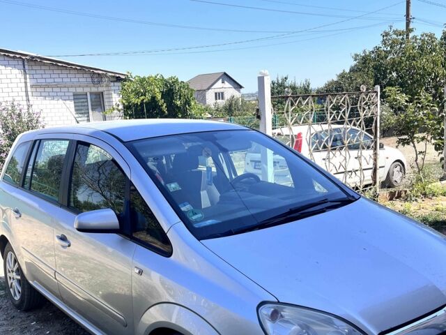 Сірий Опель Зафіра, об'ємом двигуна 1.7 л та пробігом 150 тис. км за 6007 $, фото 1 на Automoto.ua