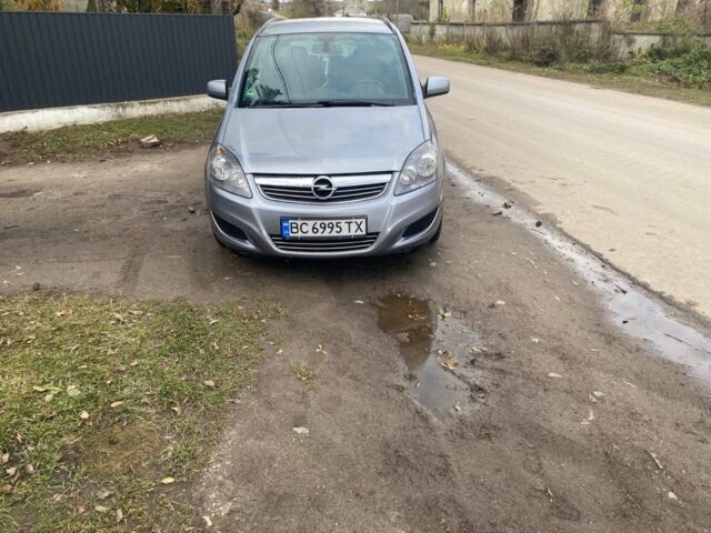 Серый Опель Зафира, объемом двигателя 1.7 л и пробегом 248 тыс. км за 6800 $, фото 1 на Automoto.ua