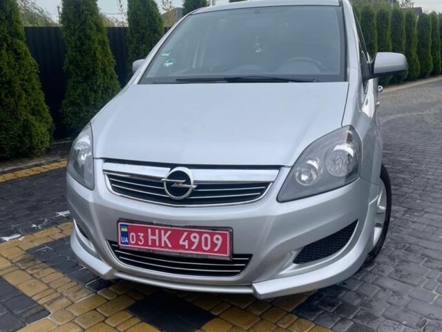Сірий Опель Зафіра, об'ємом двигуна 1.6 л та пробігом 190 тис. км за 6800 $, фото 1 на Automoto.ua