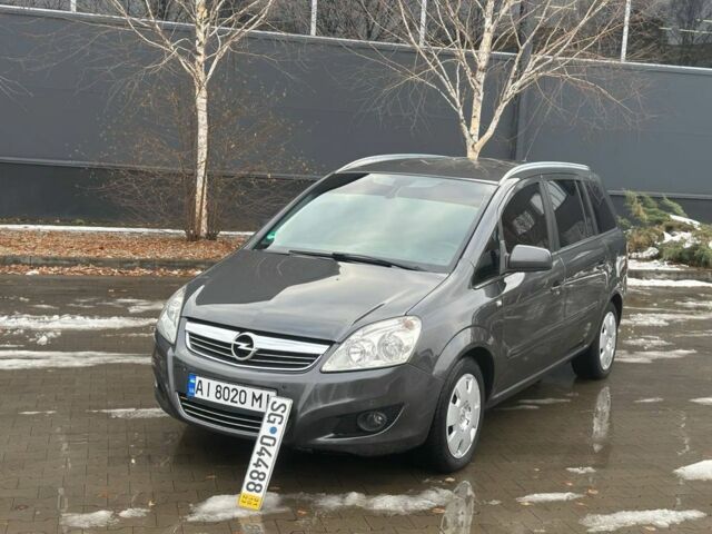 Серый Опель Зафира, объемом двигателя 1.7 л и пробегом 312 тыс. км за 7500 $, фото 1 на Automoto.ua