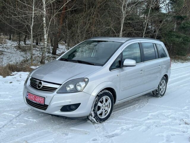 Сірий Опель Зафіра, об'ємом двигуна 1.6 л та пробігом 229 тис. км за 6450 $, фото 1 на Automoto.ua