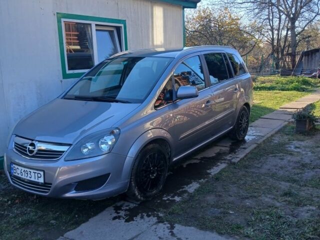 Серый Опель Зафира, объемом двигателя 1.8 л и пробегом 187 тыс. км за 7400 $, фото 1 на Automoto.ua