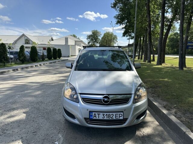 Сірий Опель Зафіра, об'ємом двигуна 1.7 л та пробігом 240 тис. км за 6350 $, фото 1 на Automoto.ua