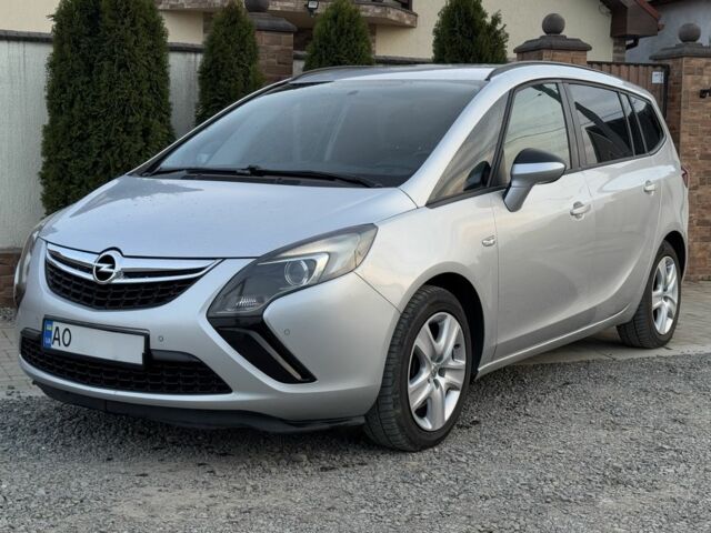 Серый Опель Зафира, объемом двигателя 2 л и пробегом 202 тыс. км за 6900 $, фото 1 на Automoto.ua