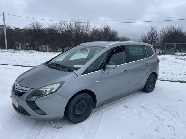 Серый Опель Зафира, объемом двигателя 1.6 л и пробегом 190 тыс. км за 3800 $, фото 1 на Automoto.ua