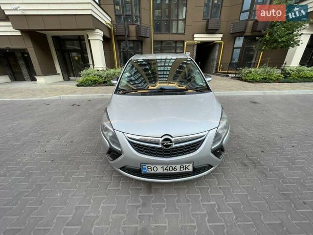 Серый Опель Зафира, объемом двигателя 2 л и пробегом 275 тыс. км за 8500 $, фото 1 на Automoto.ua