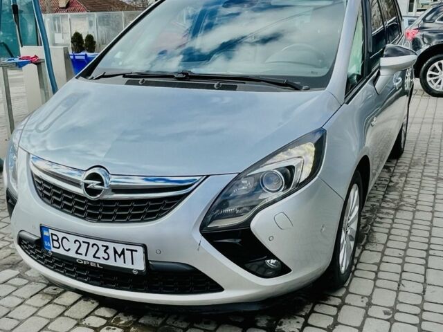 Серый Опель Зафира, объемом двигателя 1.6 л и пробегом 200 тыс. км за 11000 $, фото 1 на Automoto.ua