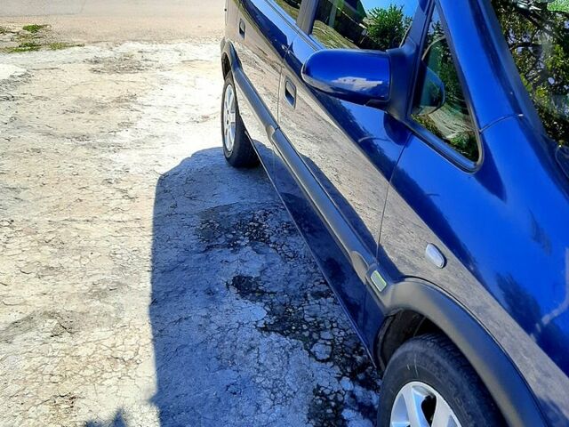 Синій Опель Зафіра, об'ємом двигуна 2 л та пробігом 330 тис. км за 4100 $, фото 1 на Automoto.ua