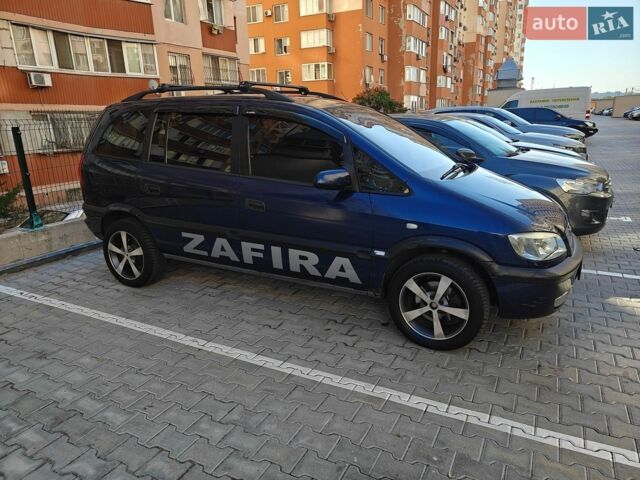 Синій Опель Зафіра, об'ємом двигуна 2.2 л та пробігом 273 тис. км за 2600 $, фото 1 на Automoto.ua