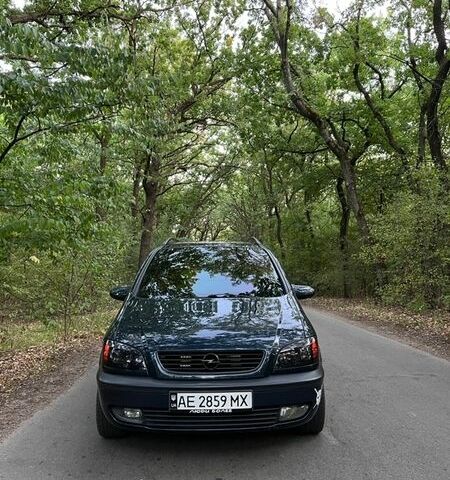 Синий Опель Зафира, объемом двигателя 2.2 л и пробегом 280 тыс. км за 5000 $, фото 1 на Automoto.ua