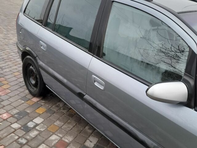 Синий Опель Зафира, объемом двигателя 2 л и пробегом 111 тыс. км за 2800 $, фото 1 на Automoto.ua