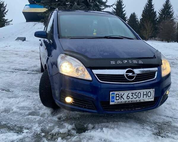 Синій Опель Зафіра, об'ємом двигуна 1.9 л та пробігом 365 тис. км за 5500 $, фото 1 на Automoto.ua