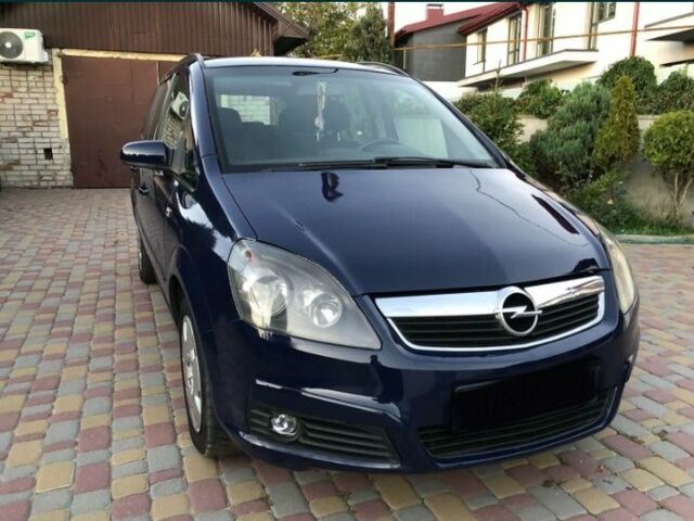 Синий Опель Зафира, объемом двигателя 1.9 л и пробегом 210 тыс. км за 5700 $, фото 1 на Automoto.ua