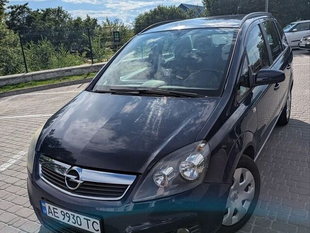 Синій Опель Зафіра, об'ємом двигуна 1.9 л та пробігом 264 тис. км за 5000 $, фото 1 на Automoto.ua