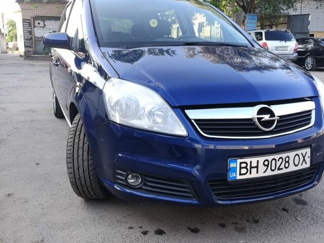 Синий Опель Зафира, объемом двигателя 2.2 л и пробегом 175 тыс. км за 5500 $, фото 1 на Automoto.ua