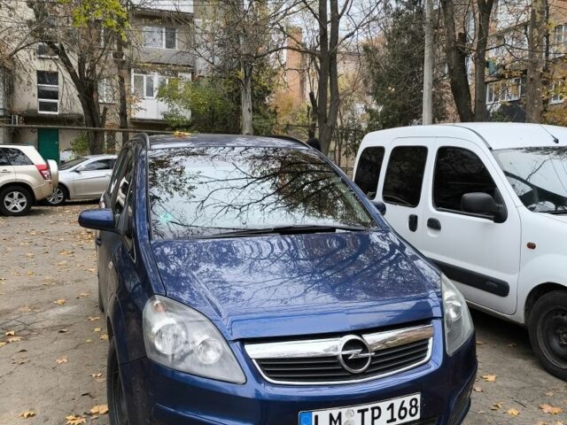 Синий Опель Зафира, объемом двигателя 1.9 л и пробегом 270 тыс. км за 2500 $, фото 1 на Automoto.ua