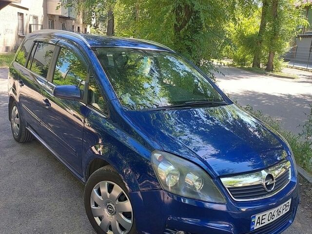 Синій Опель Зафіра, об'ємом двигуна 1.6 л та пробігом 360 тис. км за 5200 $, фото 1 на Automoto.ua