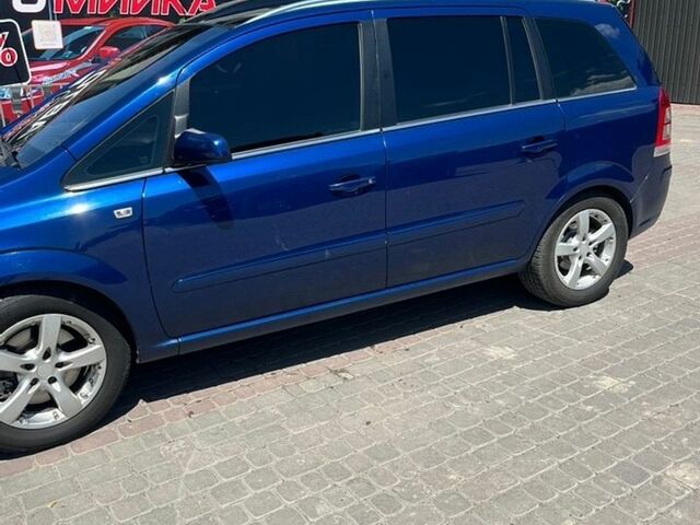 Синий Опель Зафира, объемом двигателя 1.91 л и пробегом 200 тыс. км за 6200 $, фото 1 на Automoto.ua