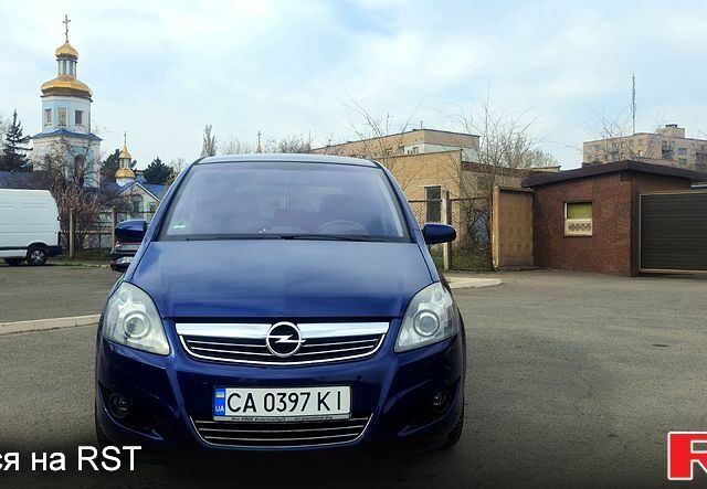 Синий Опель Зафира, объемом двигателя 1.8 л и пробегом 216 тыс. км за 6600 $, фото 1 на Automoto.ua