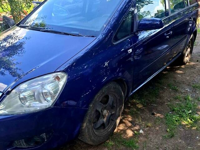 Синий Опель Зафира, объемом двигателя 1.6 л и пробегом 300 тыс. км за 4850 $, фото 1 на Automoto.ua