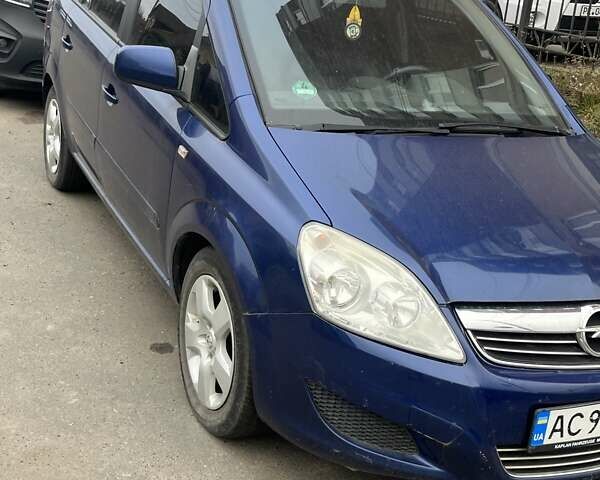 Синий Опель Зафира, объемом двигателя 1.9 л и пробегом 277 тыс. км за 6500 $, фото 1 на Automoto.ua