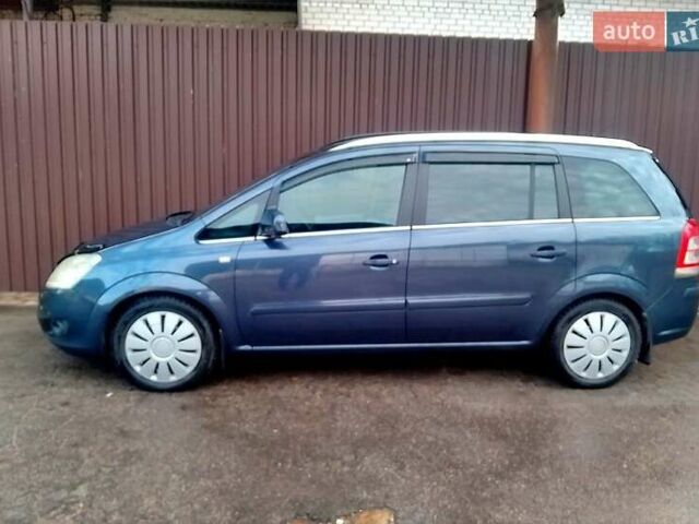 Синий Опель Зафира, объемом двигателя 1.7 л и пробегом 223 тыс. км за 7700 $, фото 1 на Automoto.ua