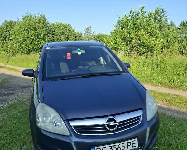 Синий Опель Зафира, объемом двигателя 1.7 л и пробегом 252 тыс. км за 6100 $, фото 1 на Automoto.ua