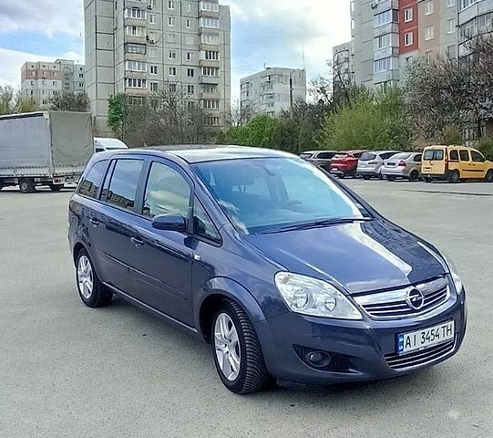 Синій Опель Зафіра, об'ємом двигуна 1.6 л та пробігом 193 тис. км за 6000 $, фото 1 на Automoto.ua