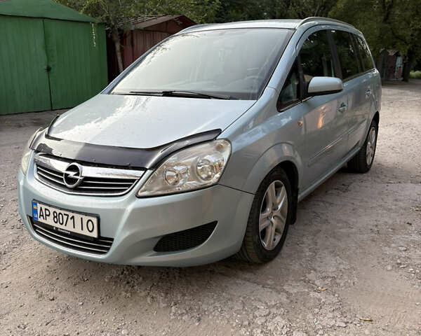 Синий Опель Зафира, объемом двигателя 1.7 л и пробегом 315 тыс. км за 6500 $, фото 1 на Automoto.ua
