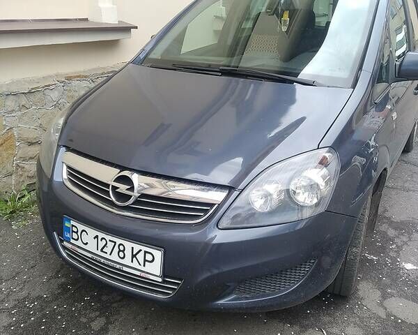 Синий Опель Зафира, объемом двигателя 1.8 л и пробегом 194 тыс. км за 7200 $, фото 1 на Automoto.ua