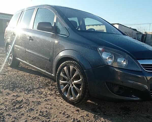 Синий Опель Зафира, объемом двигателя 1.7 л и пробегом 178 тыс. км за 7000 $, фото 1 на Automoto.ua