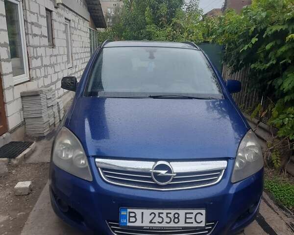 Синий Опель Зафира, объемом двигателя 1.7 л и пробегом 460 тыс. км за 5000 $, фото 1 на Automoto.ua