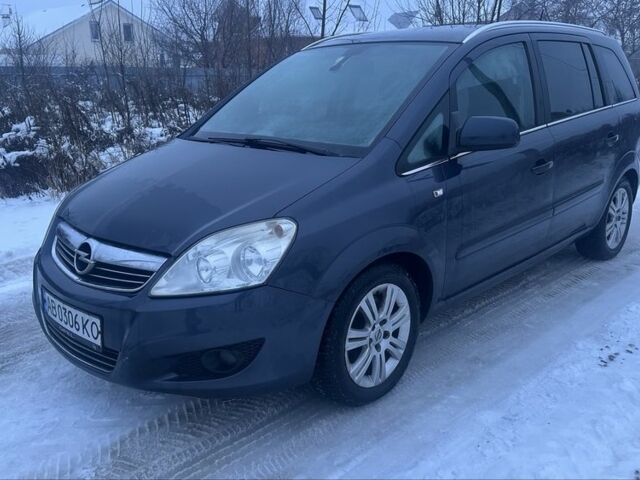 Синий Опель Зафира, объемом двигателя 1.7 л и пробегом 257 тыс. км за 6550 $, фото 1 на Automoto.ua
