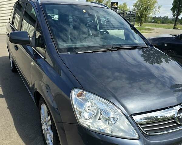 Синій Опель Зафіра, об'ємом двигуна 1.69 л та пробігом 246 тис. км за 7500 $, фото 1 на Automoto.ua