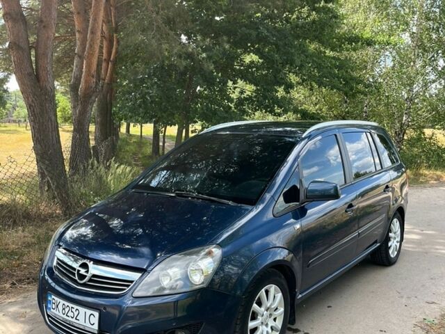 Синій Опель Зафіра, об'ємом двигуна 1.69 л та пробігом 252 тис. км за 7200 $, фото 1 на Automoto.ua