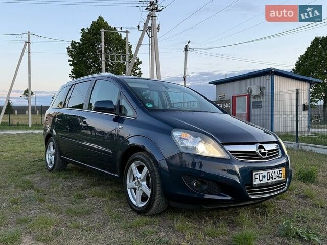 Синий Опель Зафира, объемом двигателя 1.8 л и пробегом 160 тыс. км за 8200 $, фото 1 на Automoto.ua