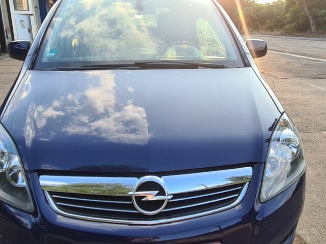 Синий Опель Зафира, объемом двигателя 1.6 л и пробегом 188 тыс. км за 7300 $, фото 1 на Automoto.ua