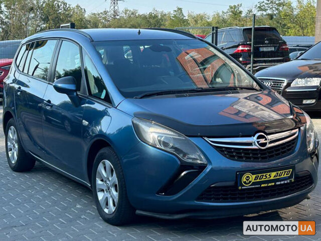 Синий Опель Зафира, объемом двигателя 1.6 л и пробегом 248 тыс. км за 8500 $, фото 1 на Automoto.ua