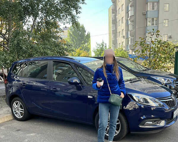 Синій Опель Зафіра, об'ємом двигуна 1.96 л та пробігом 240 тис. км за 13500 $, фото 1 на Automoto.ua